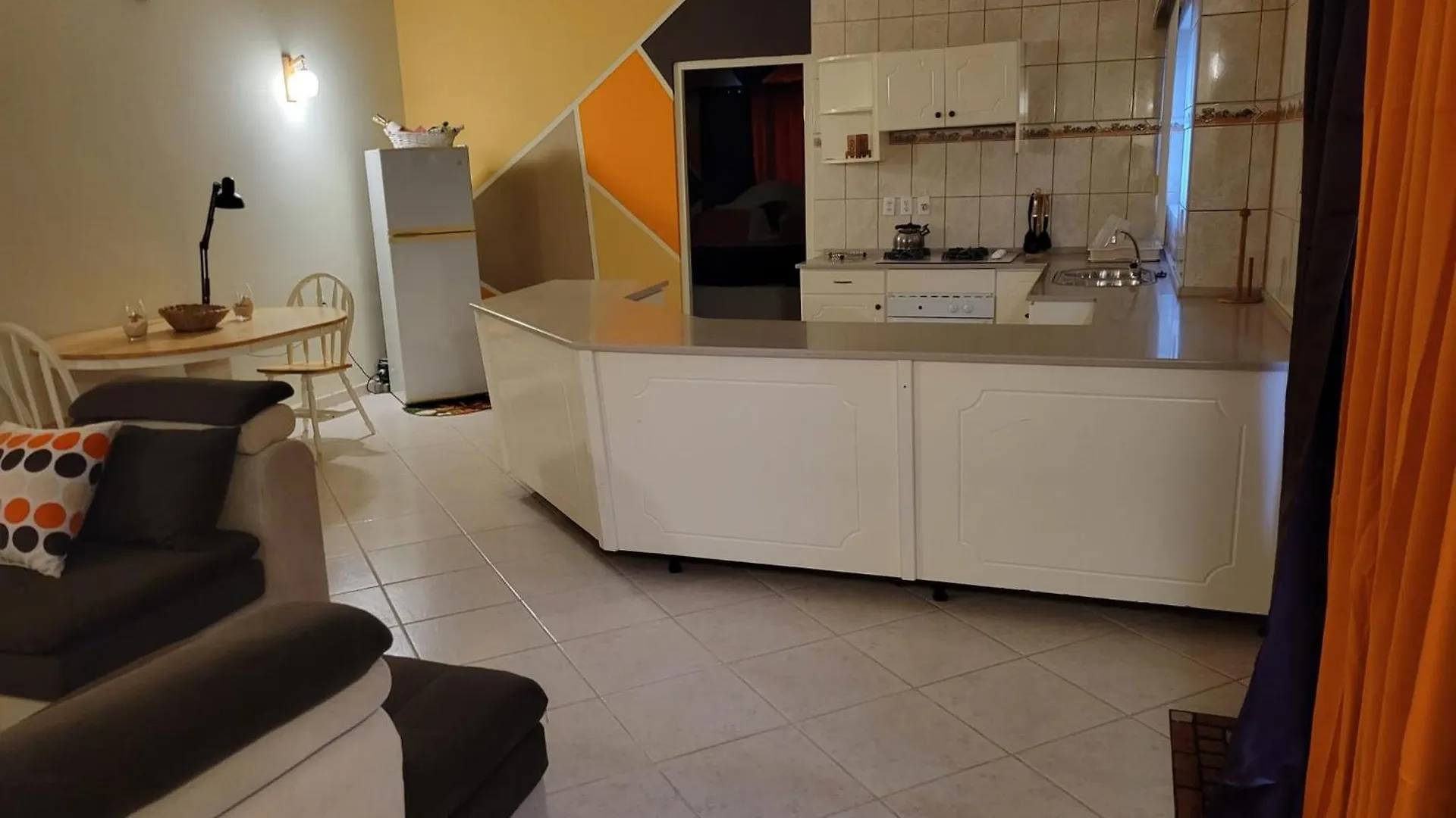 1-Bedroom Family Apartment With Balcony Willemstad